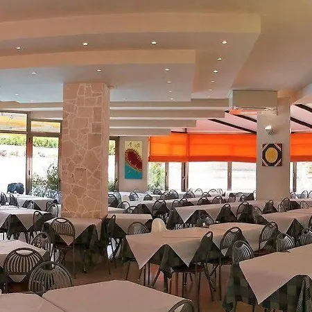 Club Koine 4*