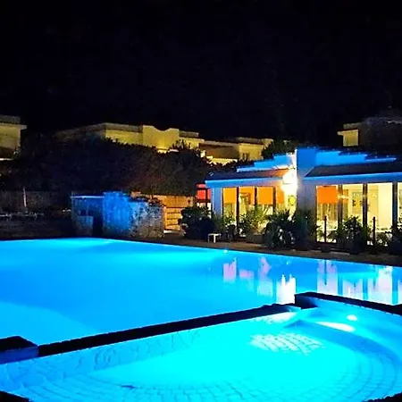 Club Koine Szálloda 4*