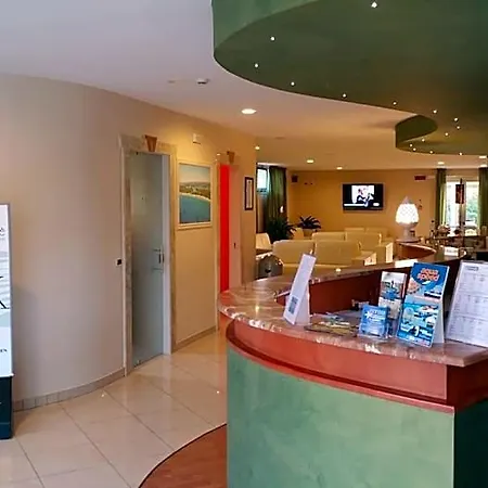 Club Koine Szálloda 4*