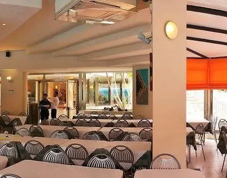 Club Koine Szálloda