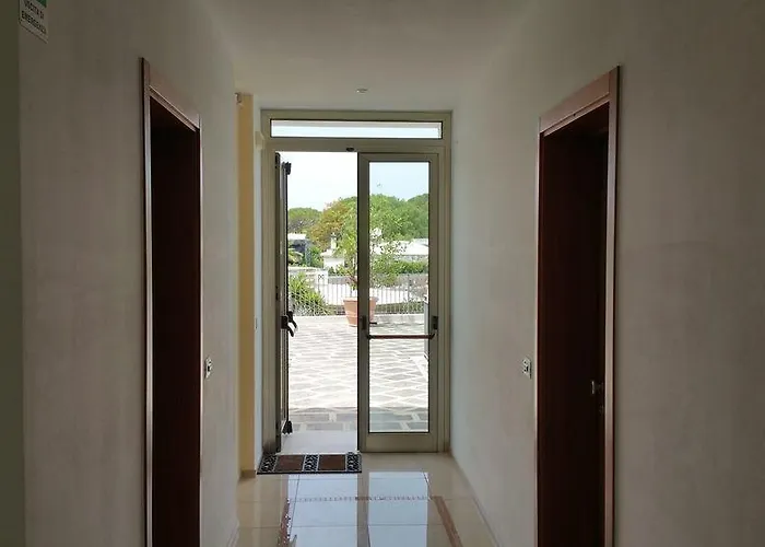 Готель Club Koine 4*