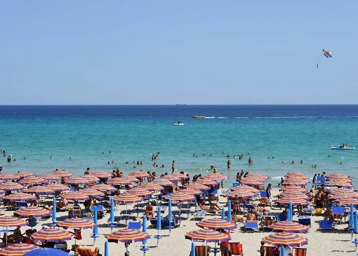 Club Koine Готель Отранто