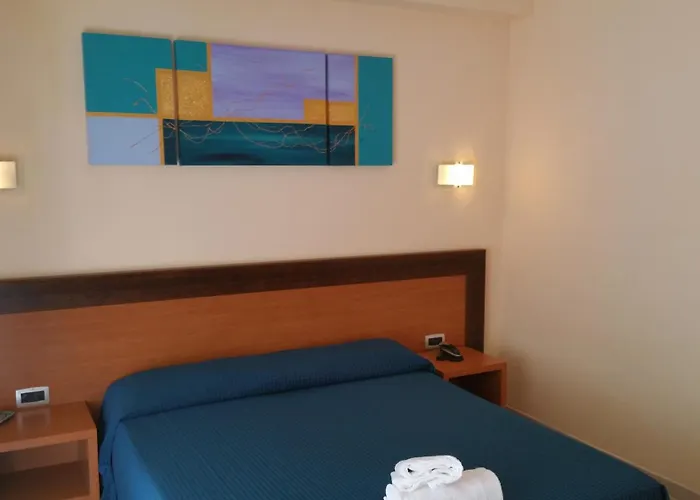 Club Koine Готель 4*